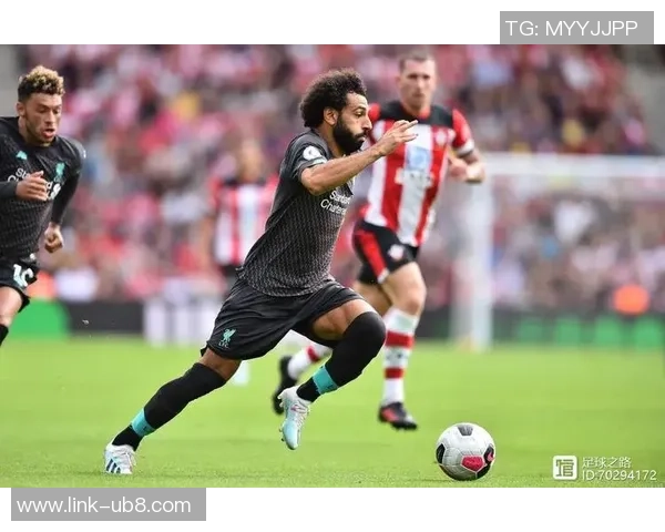 足球假动作过人技巧详解让你轻松掌握突破对手的绝佳方法